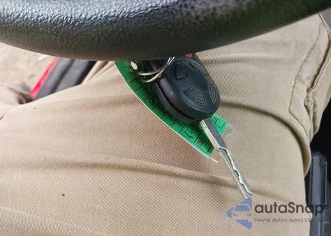 2017 Ford Focus Se z USA, uszkodzony, nr VIN 1FADP3F22HL347417